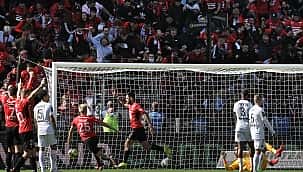 Domingo de zebras no futebol europeu: líderes PSG, Real Madrid, Bayern e Benfica são derrotados