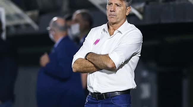 Flamengo empata com o Cuiabá e sai na bronca com o VAR por gol anulado e pênalti não marcado