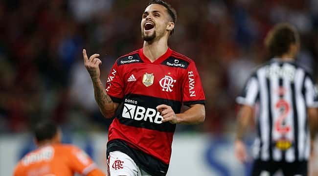 Flamengo vence o Atlético-MG no Maracanã e segue sonhando com o título do Brasileirão
