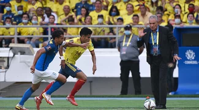 Neymar joga mal, Brasil apenas empata com a Colômbia e perde os 100% nas Eliminatórias 