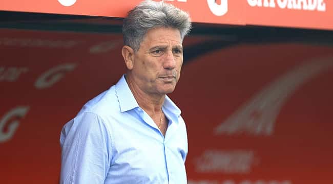 Após derrota na final da Libertadores, torcida do Flamengo pede a saída de Renato Gaúcho