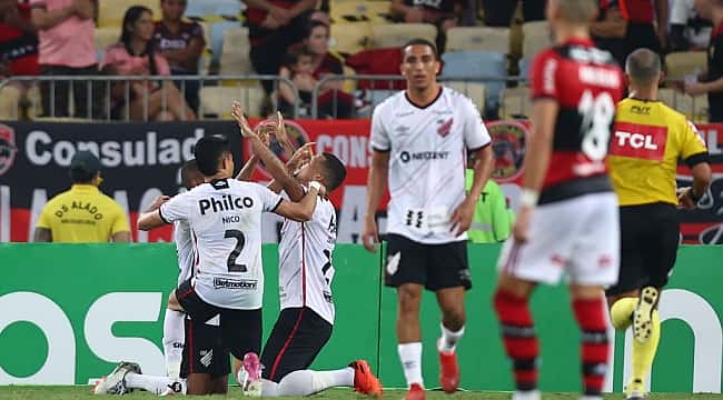 Clima de revanche? Athletico e Flamengo se reencontram após semifinal da Copa do Brasil