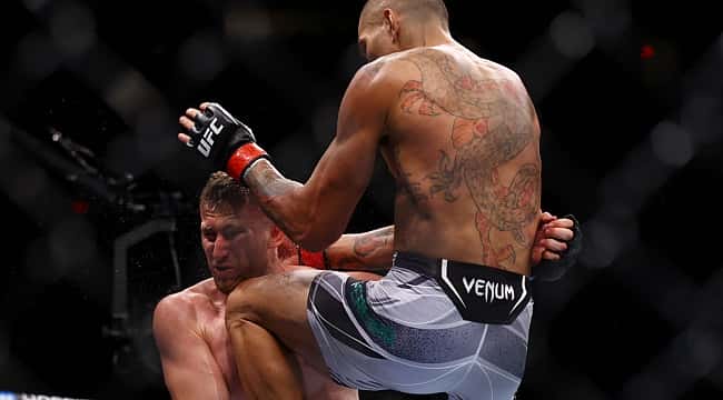 Confira as melhores imagens do UFC 268