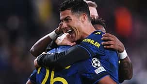 Cristiano Ronaldo marca de novo e United se classifica às oitavas da Champions