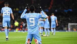 Jesus decide, City vence PSG e ambos os times se classificam para as oitavas da Champions League