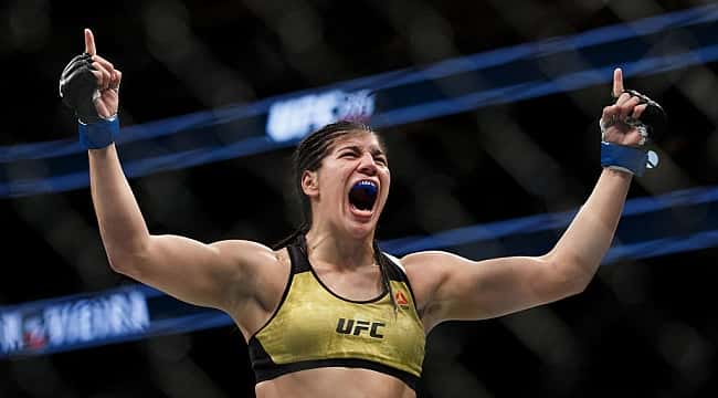 LUTA COMPLETA: Ketlen Vieira se recupera e finaliza Sara McMann no UFC 215