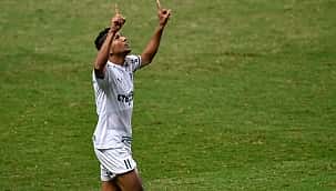 Palmeiras engata a 5ª vitória seguida, vence clássico contra o Santos e volta à vice-liderança