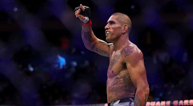 UFC 268: Lenda do kickboxing, Alex 'Poatan' estreia no Ultimate com nocaute espetacular