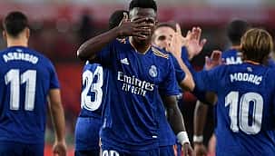 Vini Jr. dá show e líder Real Madrid goleia o Granada pelo Campeonato Espanhol