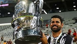 Diego Costa muda o discurso e diz que quer permanecer no Atlético-MG