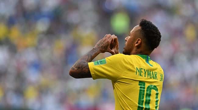 Neymar faz pedido de Natal para o Papai Noel: "Uma namorada em 2022, estou precisando"