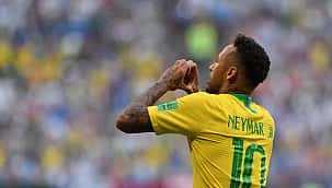 Neymar faz pedido de Natal para o Papai Noel: "Uma namorada em 2022, estou precisando"