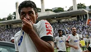 Paulinho: O 1º reforço do Corinthians para 2022?
