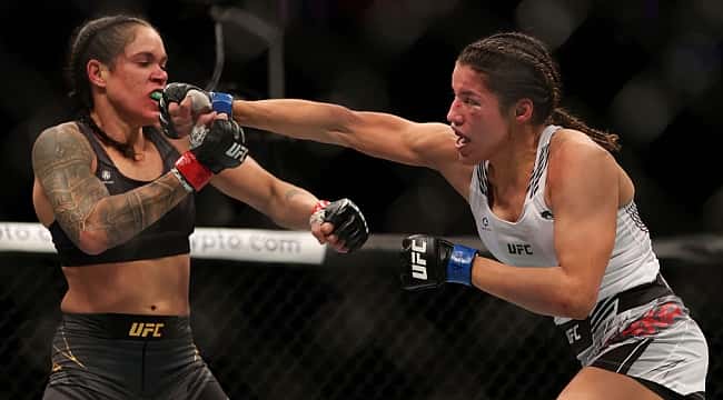 UFC 269: Chocou o mundo! Julianna Peña finaliza Amanda Nunes e vence o cinturão do Ultimate