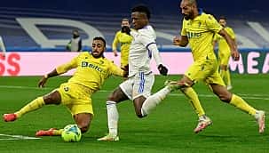 Vice-lanterna do Campeonato Espanhol segura o líder Real Madrid de Vini Jr. e Benzema