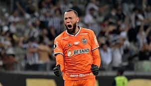 Com seis brasileiros na lista, confira os 10 goleiros que mais jogaram no mundo em 2021