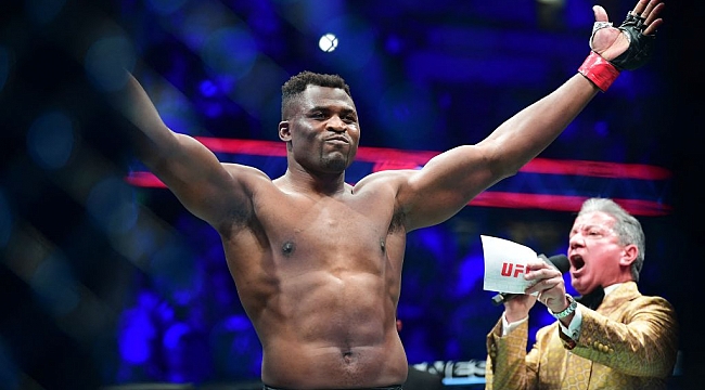 Francis Ngannou recebe 600 mil dólares no UFC 270; veja quanto os principais lutadores lucraram