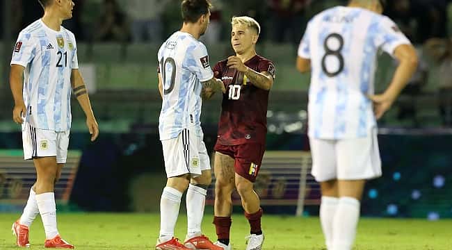 Soteldo na lista! Veja quem são os 10 menores jogadores do FIFA 22