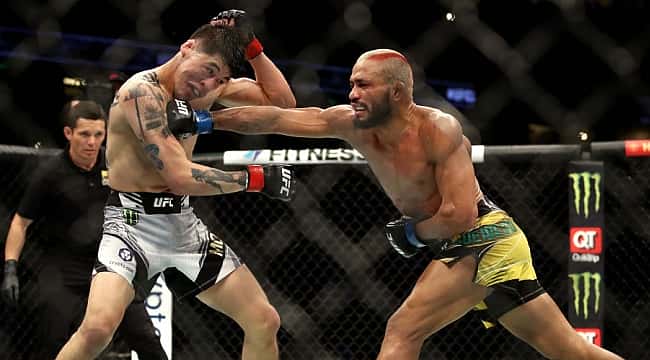 UFC 270: Deiveson Figueiredo bate Brandon Moreno na trilogia e recupera o cinturão