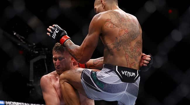 VÍDEO: Os melhores nocautes de brasileiros no UFC em 2021