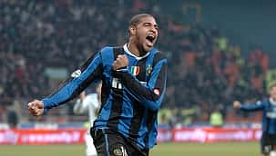 Adriano completa 40 anos e ganha homenagem da Inter; relembre um gol histórico do Imperador
