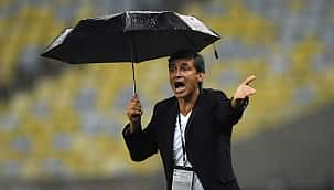 Fabián Bustos é do Santos! Confira os 9 técnicos estrangeiros da Série A do Brasileirão