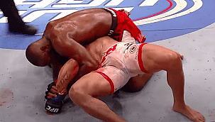 VÍDEO: As melhores finalizações de meio-pesados na história do UFC