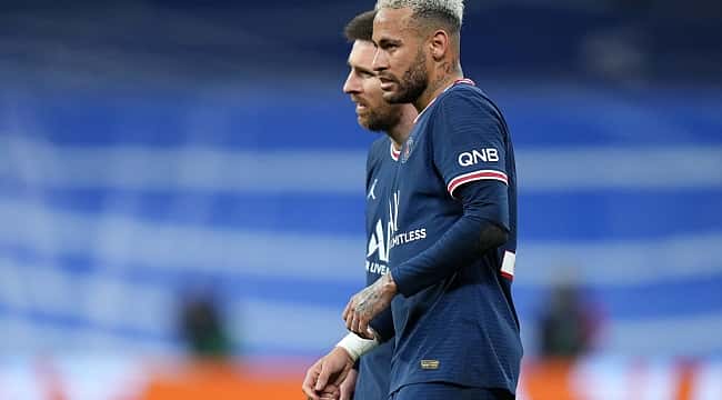 Com Neymar e Messi vaiados e Mbappé exaltado pela torcida, PSG vence Bordeaux pela Ligue 1