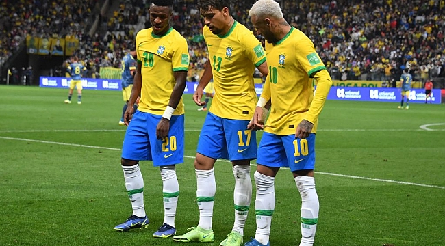 Com Neymar em nova função, veja a escalação do Brasil para o jogo desta quinta contra o Chile 