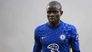 Os 10 melhores volantes do FIFA 22