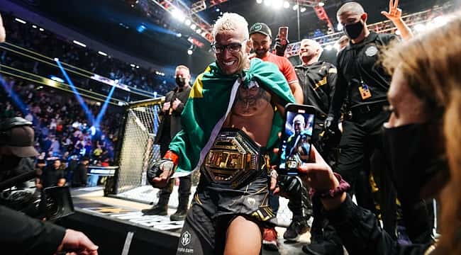 Os atuais brasileiros campeões do UFC