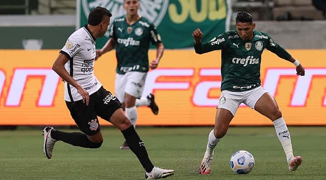 Palmeiras x Corinthians nesta quinta-feira; saiba onde assistir e confira as escalações do Dérbi