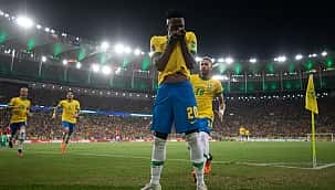 Vini Jr. marca 1º gol pela Seleção, Brasil goleia o Chile e confirma o 1º lugar nas Eliminatórias 