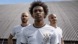 Corinthians homenageia 'ano dourado' de 2012; veja as imagens