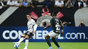 Fagner valoriza 1ª vitória do Timão na Libertadores