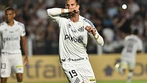 Santos vence a Universidad Católica de Quito de virada e se recupera na Copa Sul-Americana 