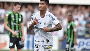 Santos vence América-MG na Vila Belmiro e assume a liderança do Brasileirão 