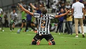 Arão faz dois, mas Fla cede empate ao Ceará