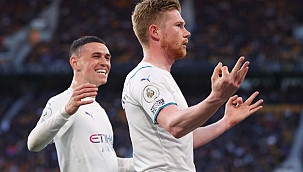 Com 4 gols de Kevin de Bruyne, City goleia Wolves e fica ainda mais próximo do título inglês