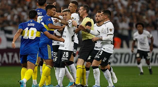 Corinthians pega o Boca na La Bombonera pela classificação e liderança do grupo da Libertadores