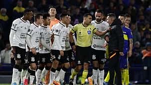 Corinthians supera expulsões, segura o Boca e encaminha vaga nas oitavas da Libertadores