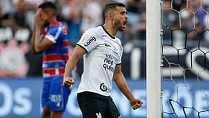 Corinthians vence o Fortaleza em Itaquera e assume a liderança do Brasileirão