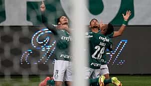 Danilo e Raphael Veiga marcam, Palmeiras vence Juazeirense e avança às oitavas da Copa do Brasil