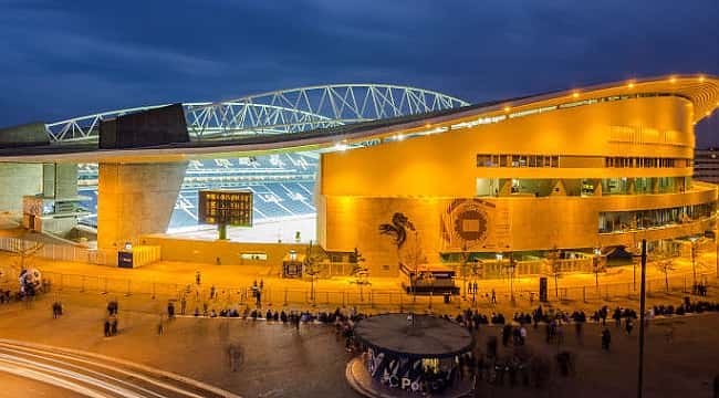 Os estádios das últimas finais de Champions