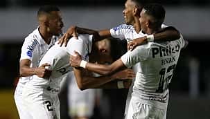 Santos joga a vida na Sul-Americana contra o Banfield; as escalações e saiba onde assistir