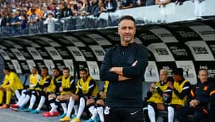 Vítor Pereira critica Róger Guedes após empate e liderança: "Eu também queria treinar o Liverpool"