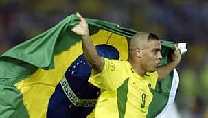 20 anos do Penta. Relembre como foi a vitória do Brasil sobre a Alemanha na Copa de 2002