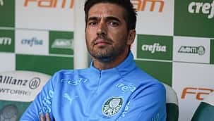 Abel Ferreira se diz perseguido pelos árbitros brasileiros 