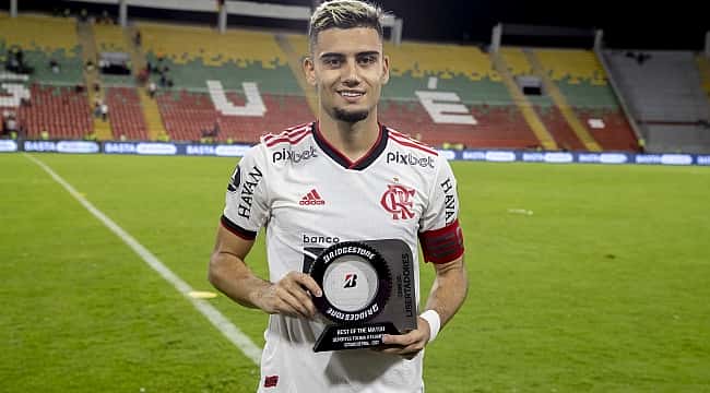 Andreas Pereira brilha na Libertadores e se despede do Flamengo