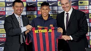 As 10 maiores vendas da história do Santos